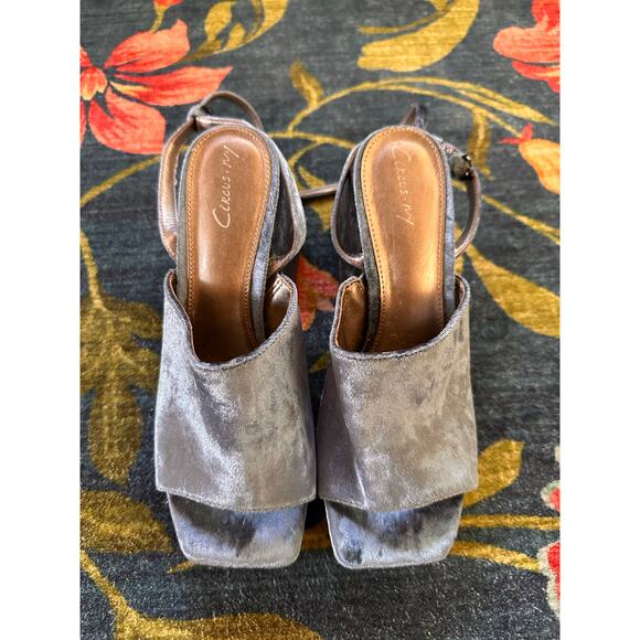 Sam Edelman Miranda Two-Piece Platform Velvet Heels Size 6.5 - Picture 3 of 9